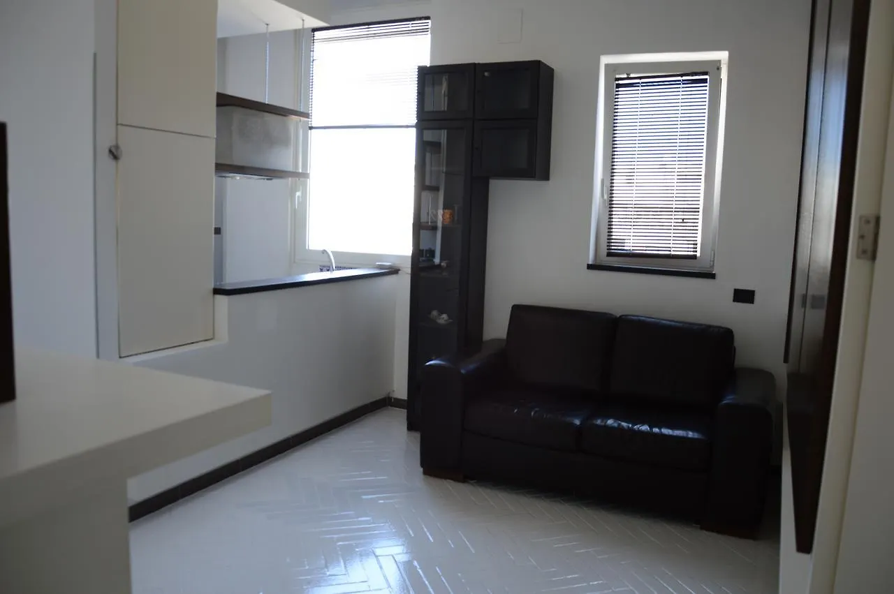 Sopramare - Tourist Home Bari Apartment